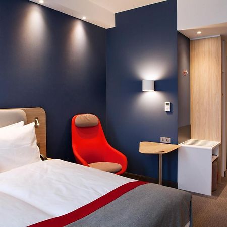 Holiday Inn Express - Kaiserslautern By Ihg Exterior foto