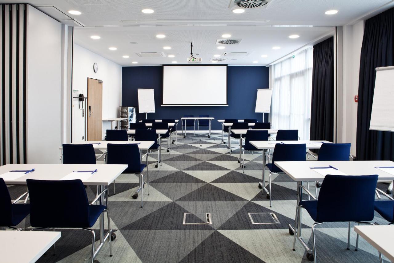 Holiday Inn Express - Kaiserslautern By Ihg Exterior foto