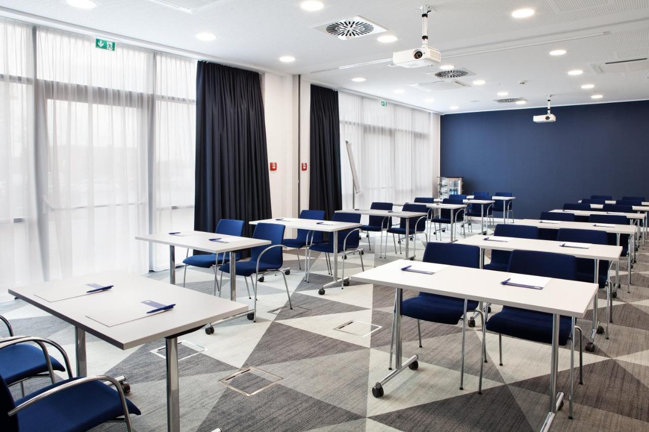 Holiday Inn Express - Kaiserslautern By Ihg Exterior foto